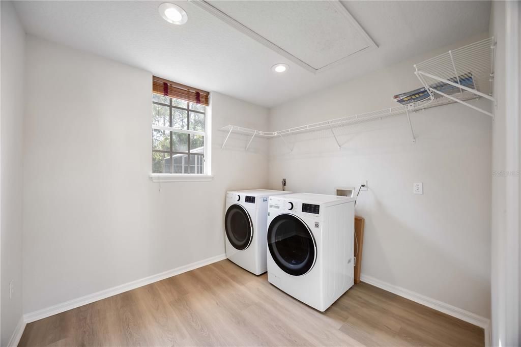 Active With Contract: $1,595,000 (4 beds, 4 baths, 4741 Square Feet)