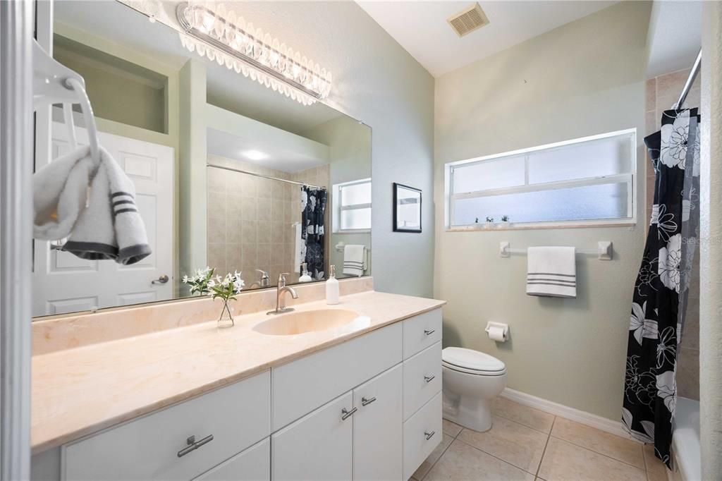 На продажу: $585,000 (3 спален, 2 ванн, 2785 Квадратных фут)