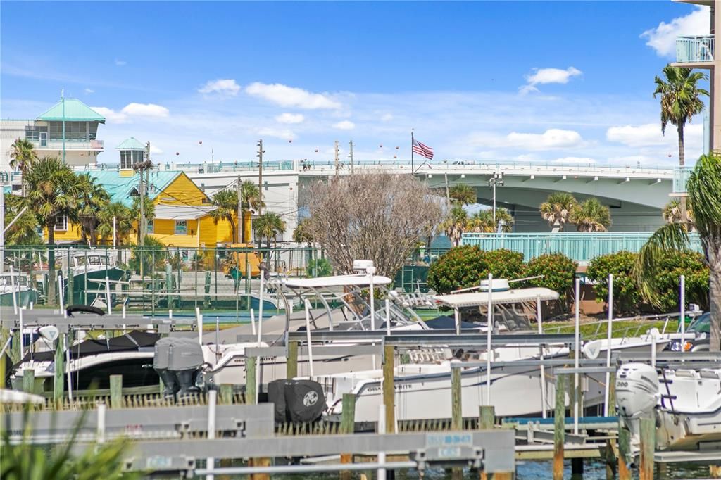 待售: $750,000 (2 贝兹, 2 浴室, 1260 平方英尺)