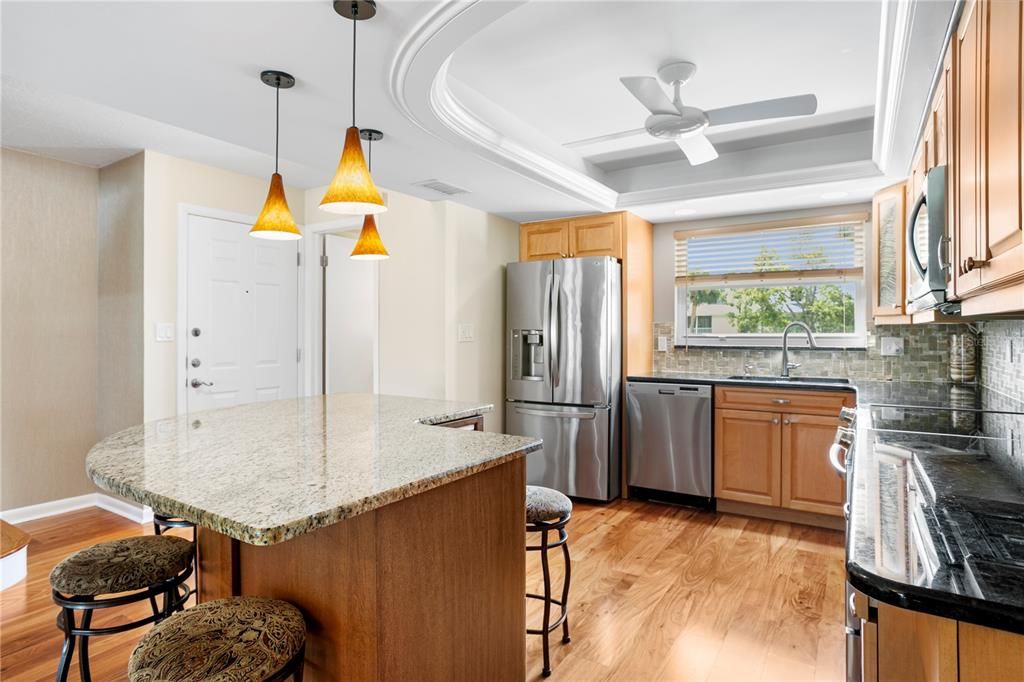 待售: $750,000 (2 贝兹, 2 浴室, 1260 平方英尺)