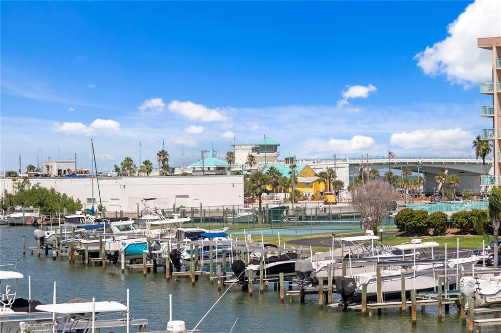 待售: $750,000 (2 贝兹, 2 浴室, 1260 平方英尺)