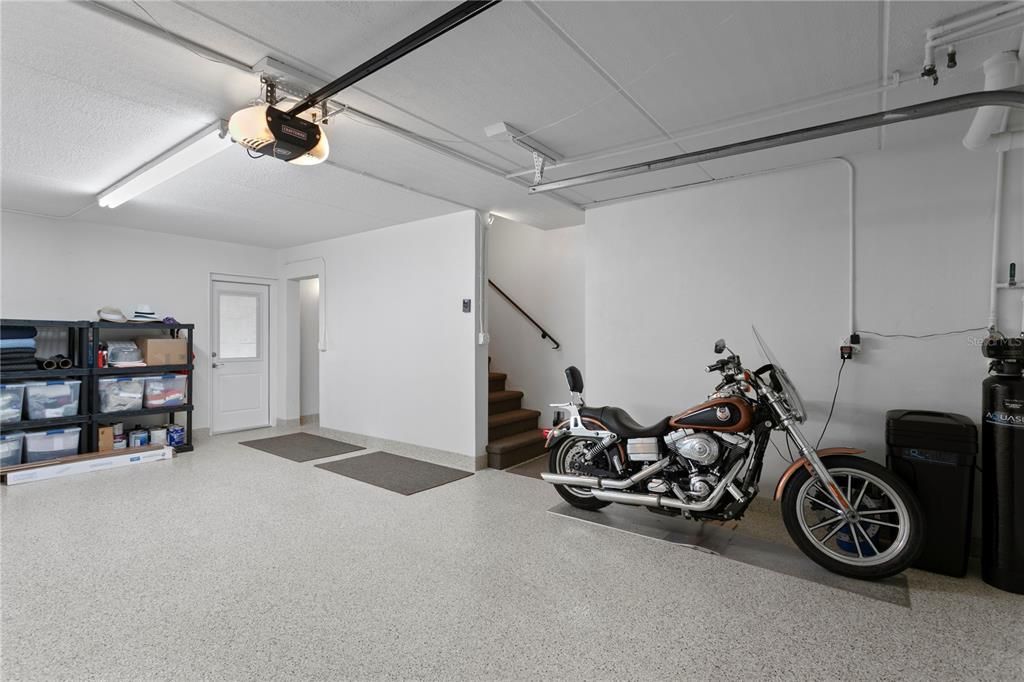 待售: $750,000 (2 贝兹, 2 浴室, 1260 平方英尺)