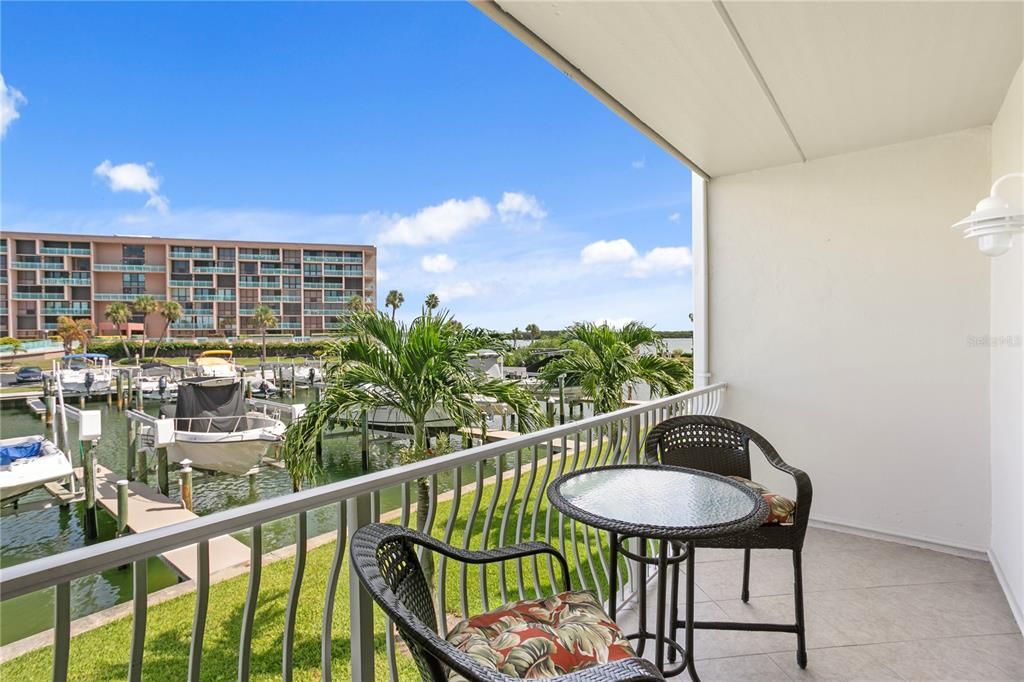 待售: $750,000 (2 贝兹, 2 浴室, 1260 平方英尺)