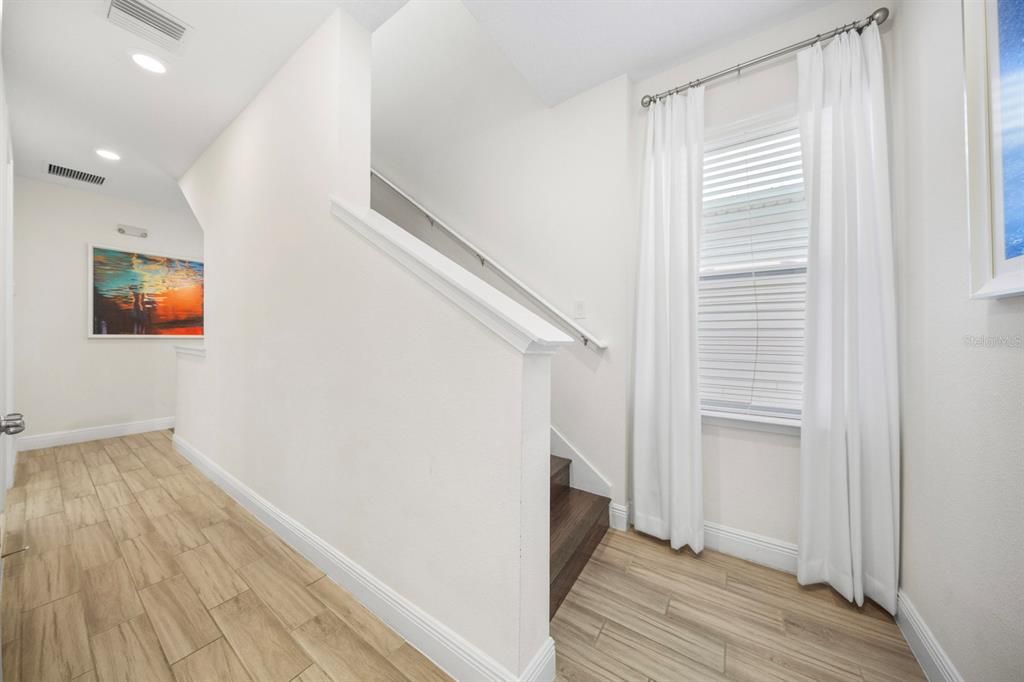 For Rent: $3,850 (4 beds, 4 baths, 1948 Square Feet)