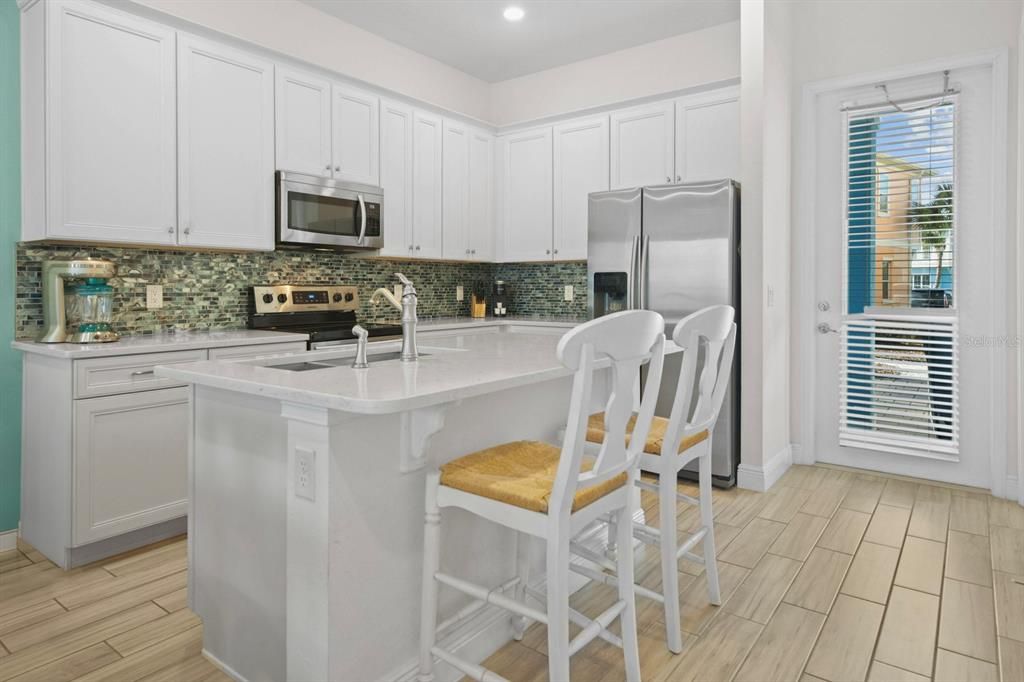 For Rent: $3,850 (4 beds, 4 baths, 1948 Square Feet)