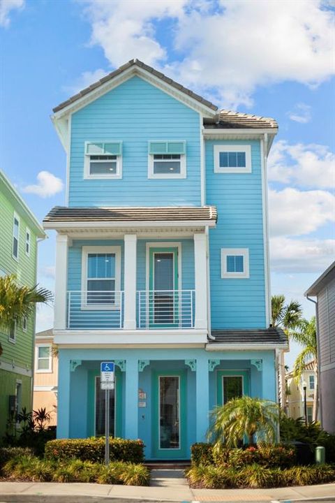 For Rent: $3,850 (4 beds, 4 baths, 1948 Square Feet)