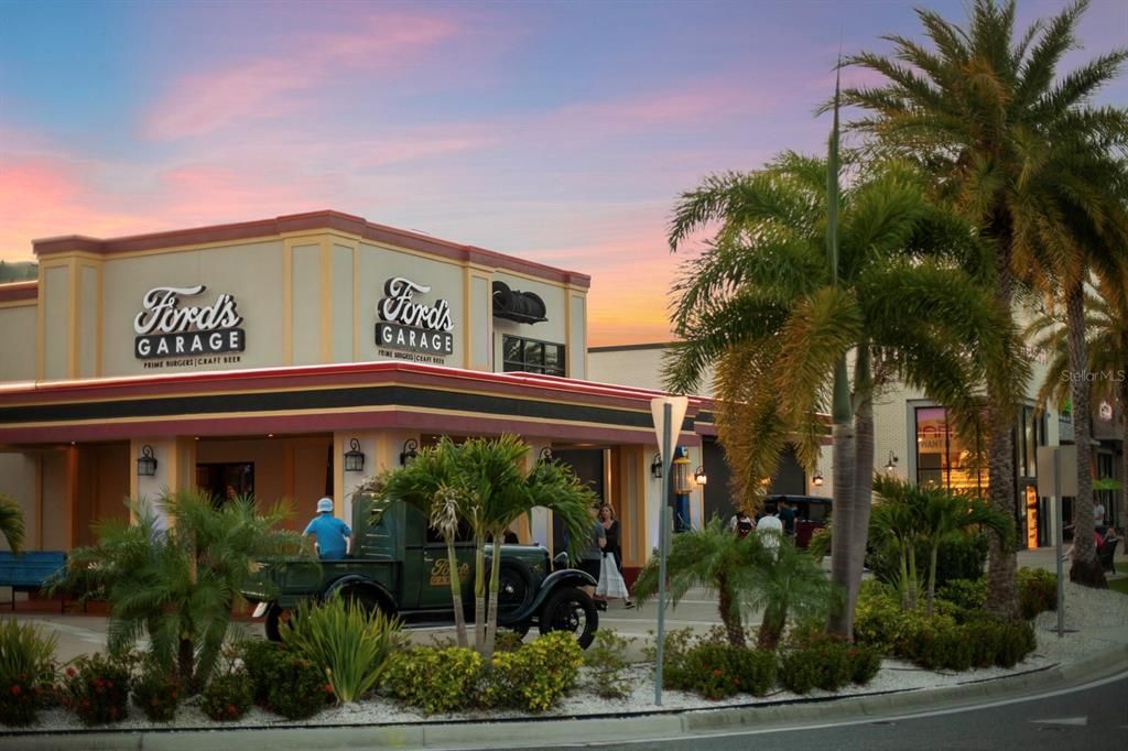 For Rent: $3,850 (4 beds, 4 baths, 1948 Square Feet)