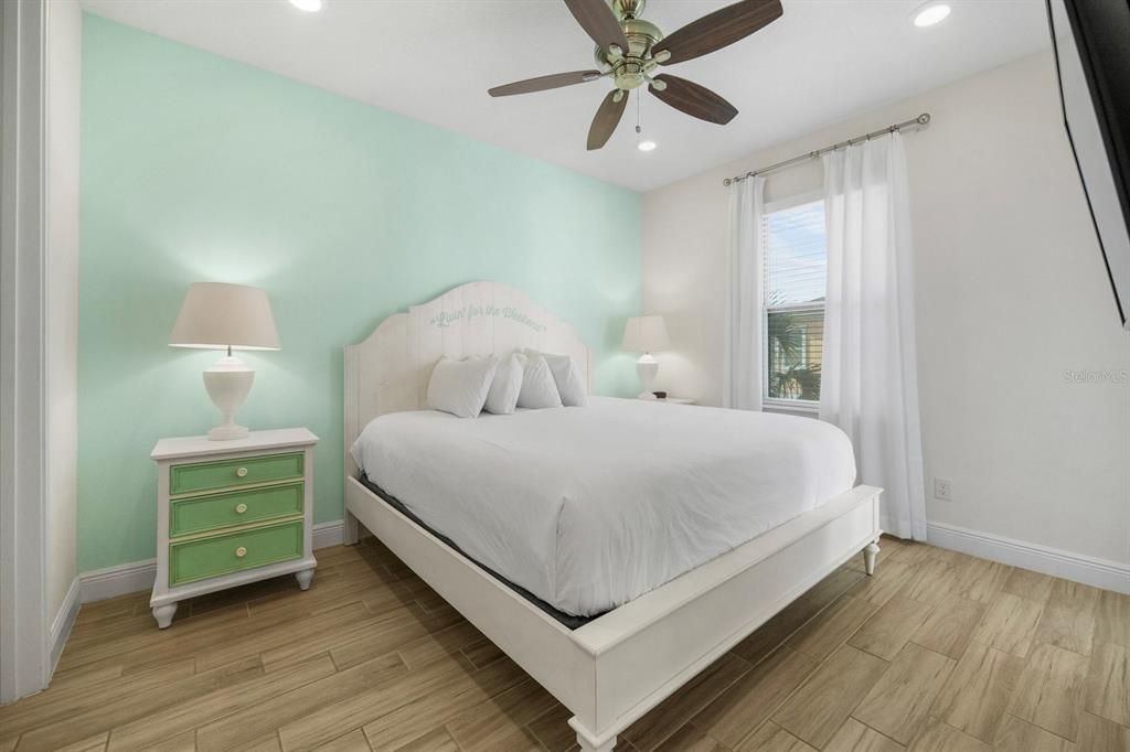 For Rent: $3,850 (4 beds, 4 baths, 1948 Square Feet)