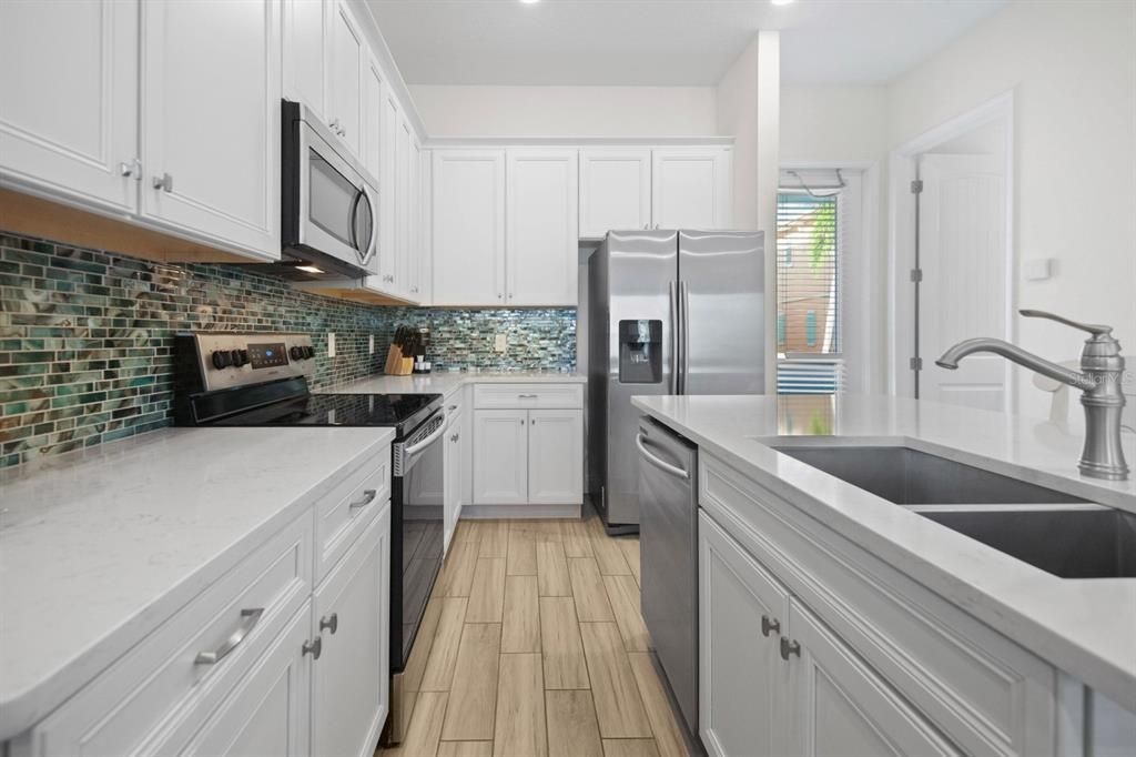 For Rent: $3,850 (4 beds, 4 baths, 1948 Square Feet)