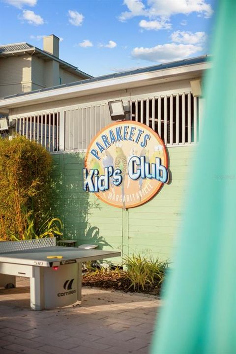 For Rent: $3,850 (4 beds, 4 baths, 1948 Square Feet)