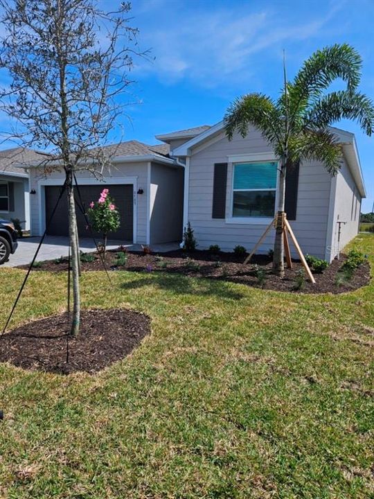 For Rent: $1,995 (4 beds, 2 baths, 2032 Square Feet)