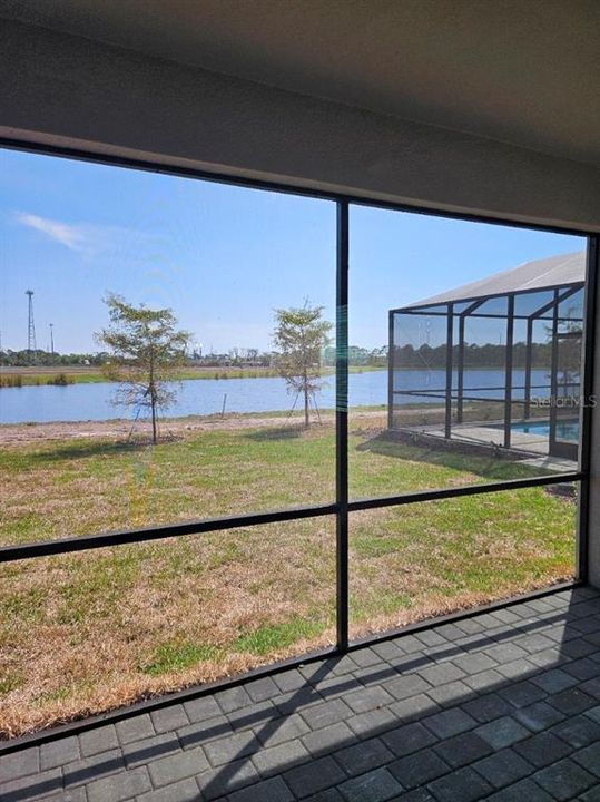 For Rent: $1,995 (4 beds, 2 baths, 2032 Square Feet)