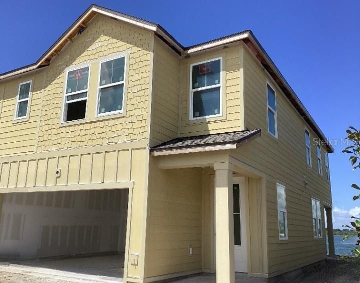 Activo con contrato: $455,349 (4 camas, 2 baños, 1901 Pies cuadrados)