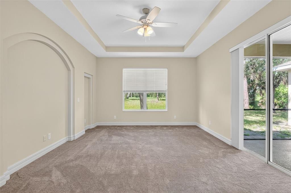 En Venta: $449,000 (4 camas, 3 baños, 2859 Pies cuadrados)