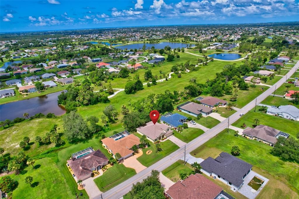 En Venta: $449,000 (4 camas, 3 baños, 2859 Pies cuadrados)