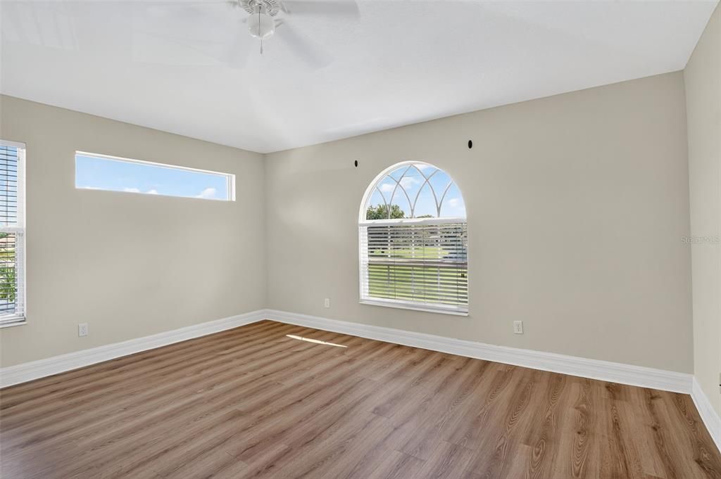 En Venta: $449,000 (4 camas, 3 baños, 2859 Pies cuadrados)