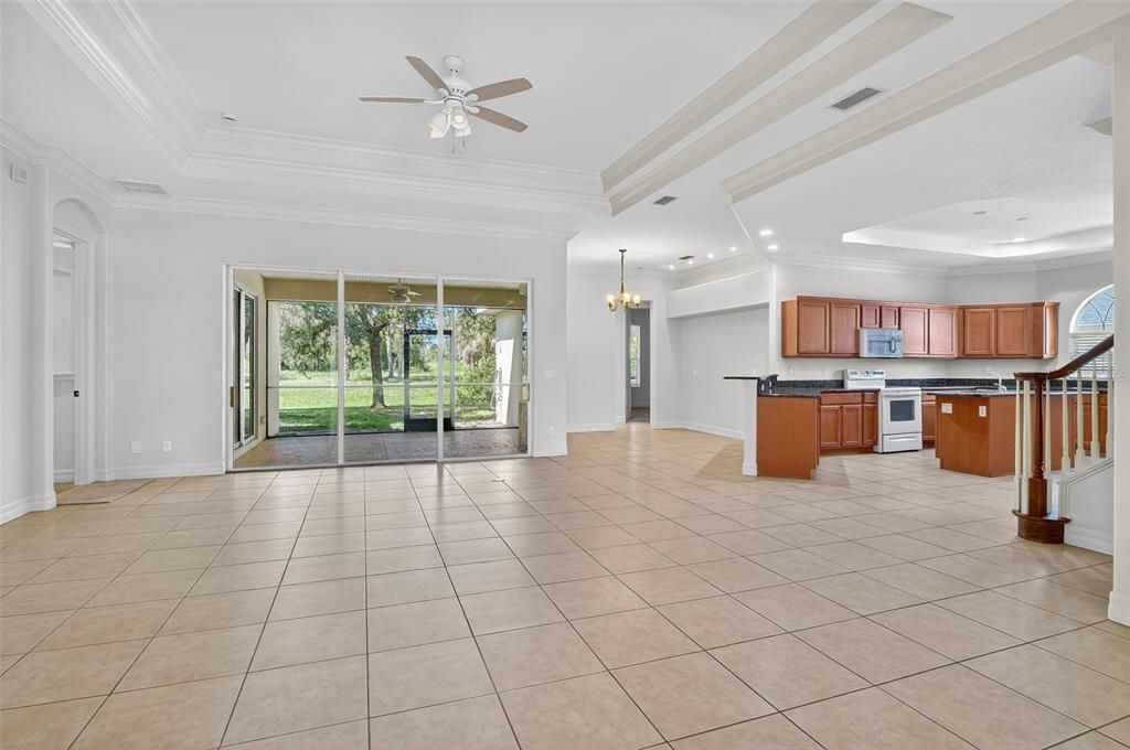 En Venta: $449,000 (4 camas, 3 baños, 2859 Pies cuadrados)