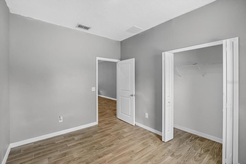 For Sale: $499,000 (6 beds, 0 baths, 2469 Square Feet)