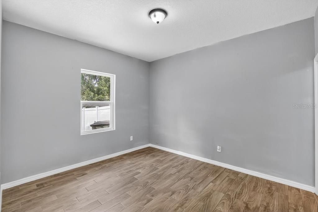 For Sale: $499,000 (6 beds, 0 baths, 2469 Square Feet)