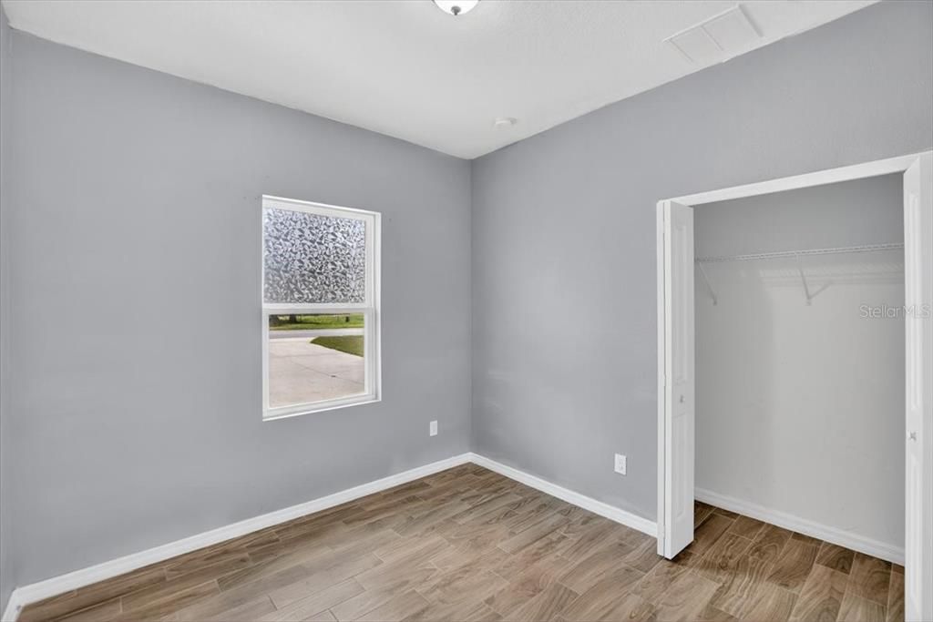 For Sale: $499,000 (6 beds, 0 baths, 2469 Square Feet)