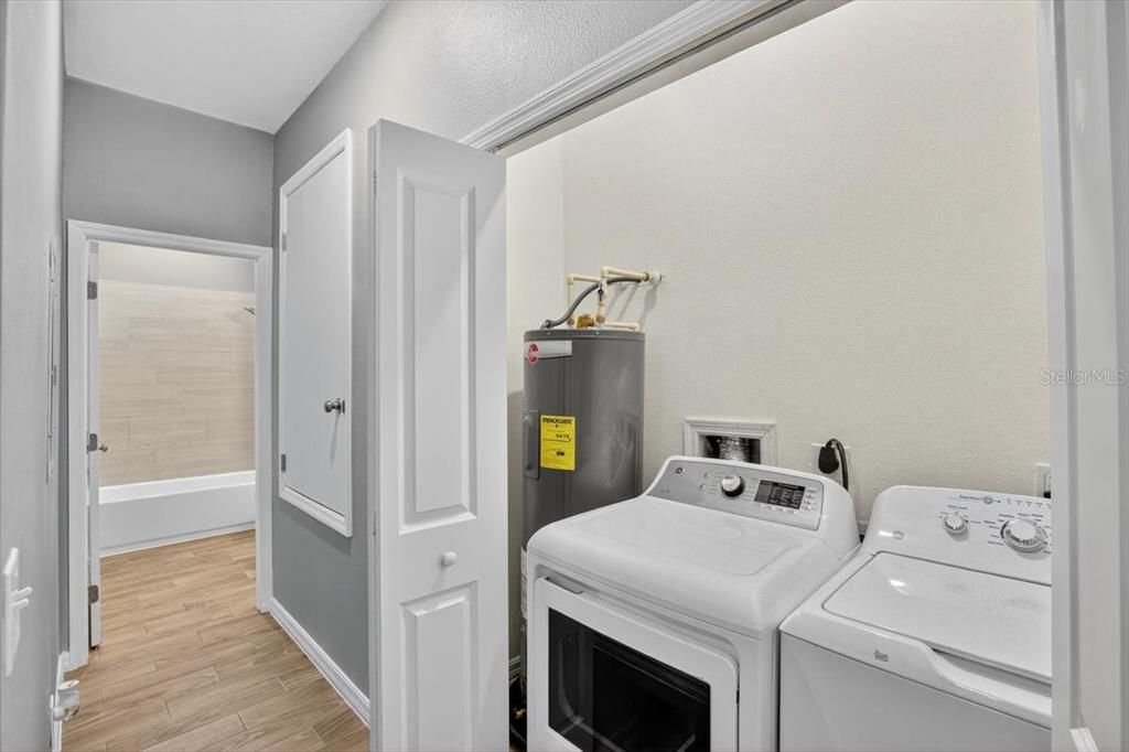 For Sale: $499,000 (6 beds, 0 baths, 2469 Square Feet)