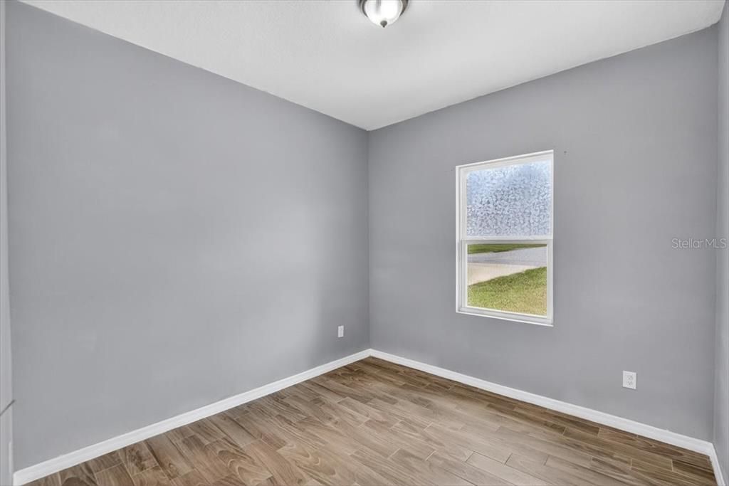 For Sale: $499,000 (6 beds, 0 baths, 2469 Square Feet)