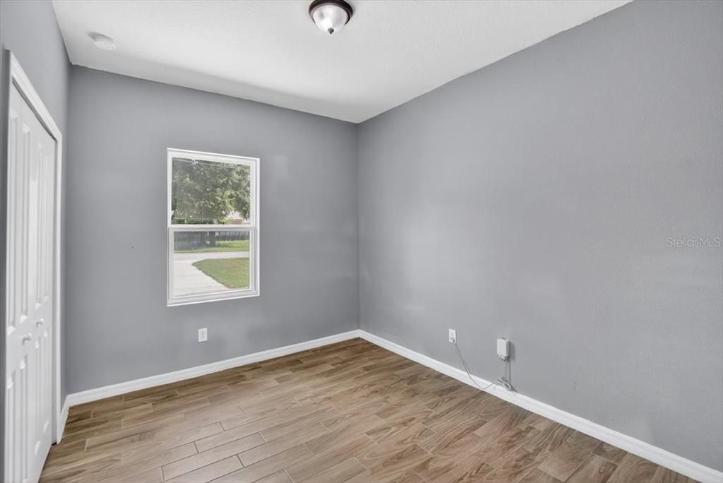 For Sale: $499,000 (6 beds, 0 baths, 2469 Square Feet)