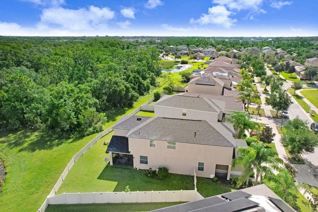 合同活跃: $364,000 (4 贝兹, 3 浴室, 2625 平方英尺)