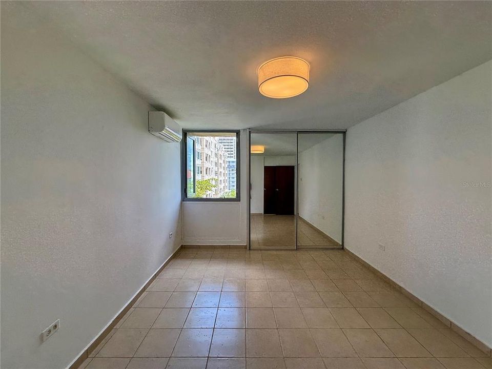 В аренду: $2,100 (2 спален, 2 ванн, 1050 Квадратных фут)