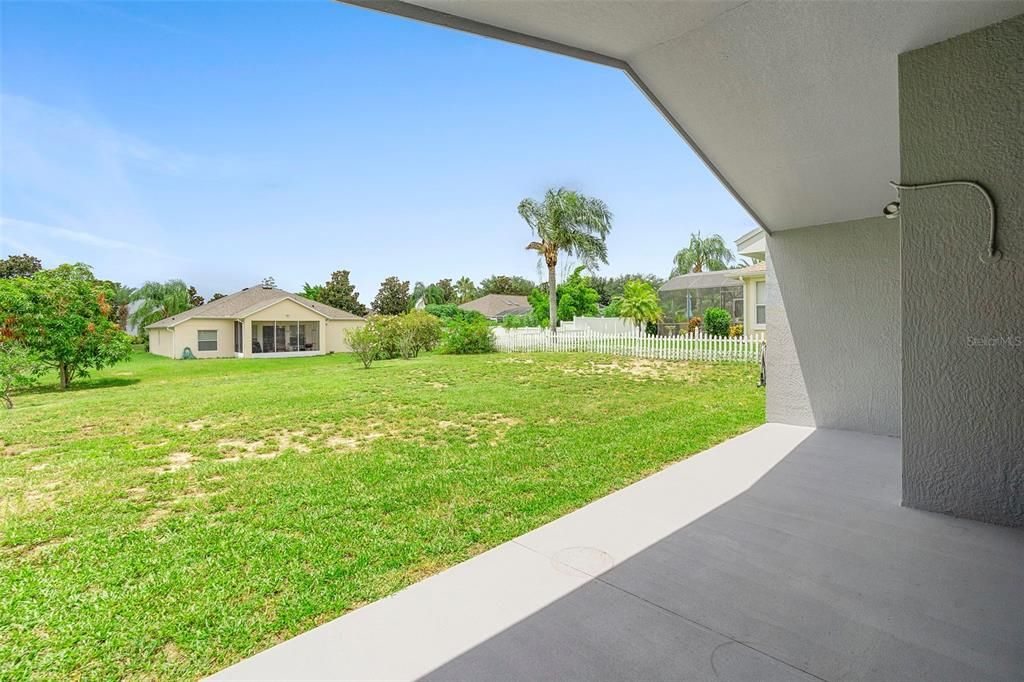 Active With Contract: $484,000 (3 beds, 2 baths, 1976 Square Feet)