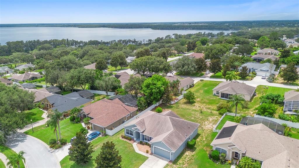 Active With Contract: $484,000 (3 beds, 2 baths, 1976 Square Feet)