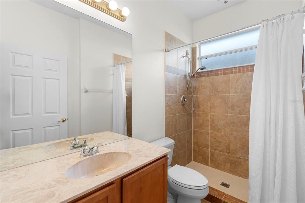 Active With Contract: $484,000 (3 beds, 2 baths, 1976 Square Feet)