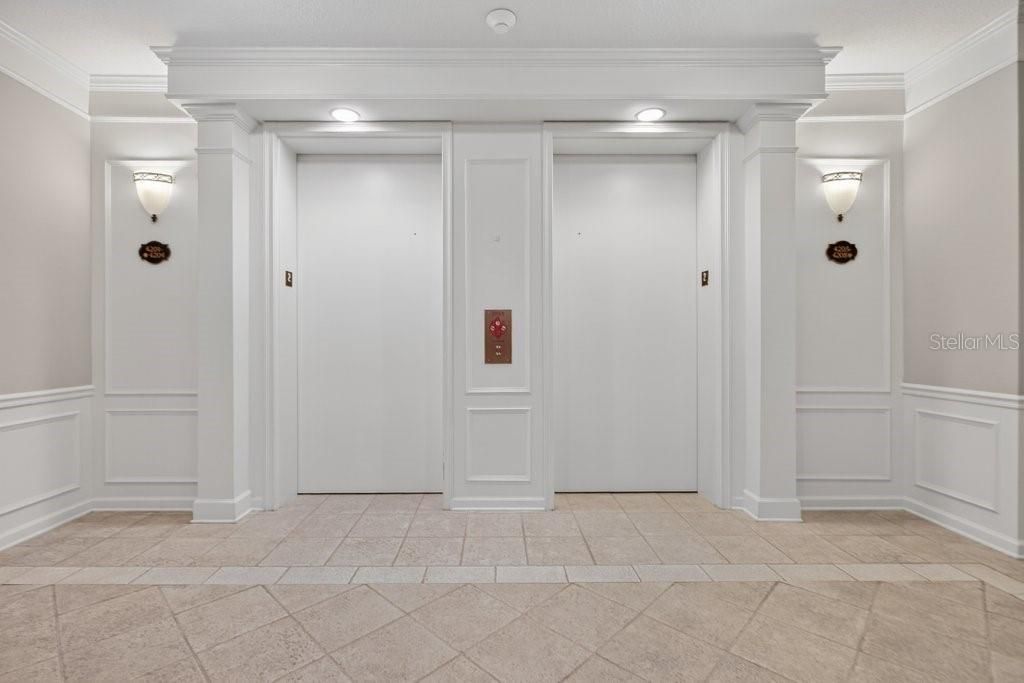 For Sale: $239,000 (2 beds, 2 baths, 1810 Square Feet)