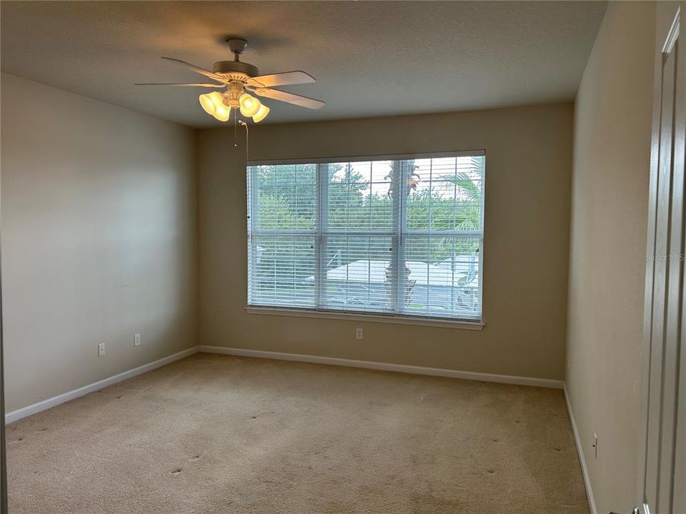 For Sale: $249,500 (2 beds, 2 baths, 1810 Square Feet)