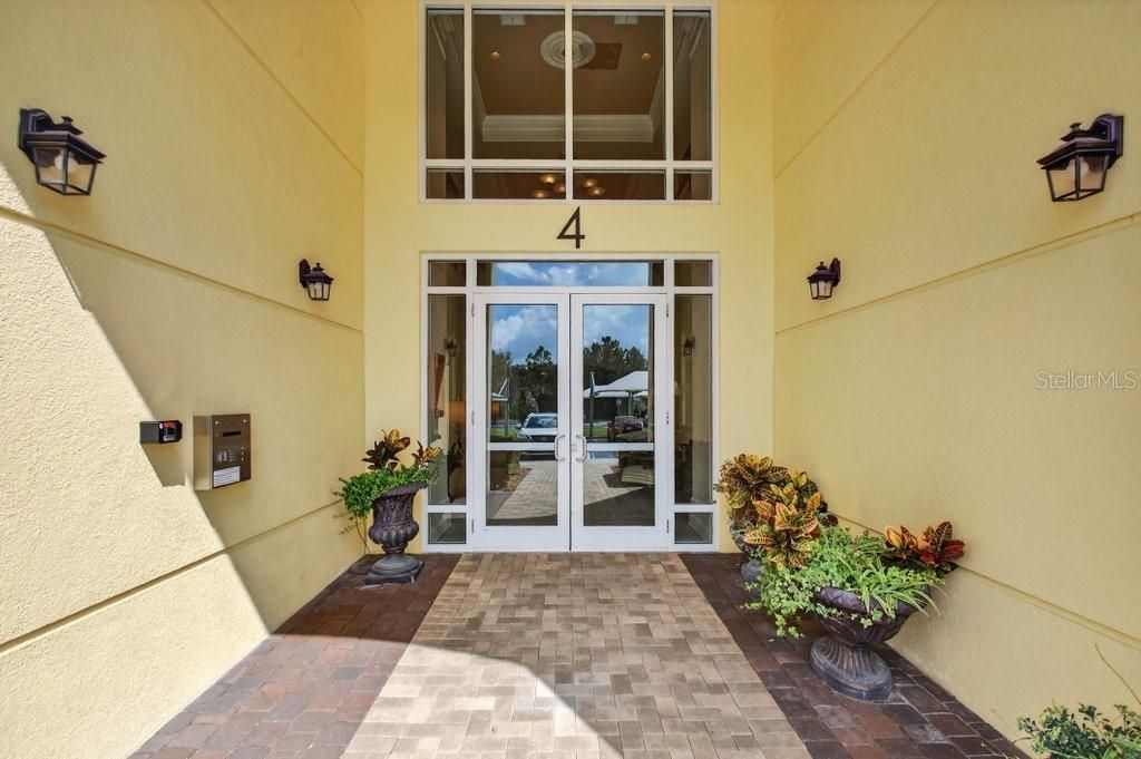 For Sale: $239,000 (2 beds, 2 baths, 1810 Square Feet)