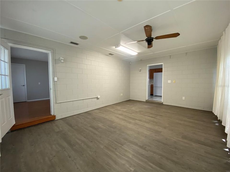 En Venta: $385,000 (3 camas, 2 baños, 1360 Pies cuadrados)