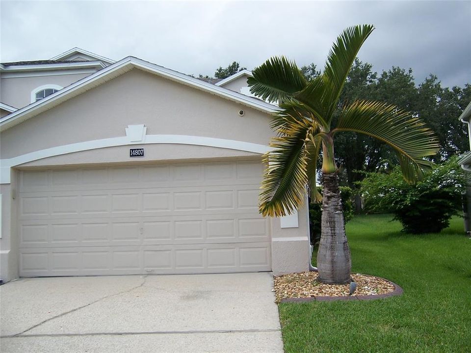 Active With Contract: $2,595 (4 beds, 3 baths, 2514 Square Feet)