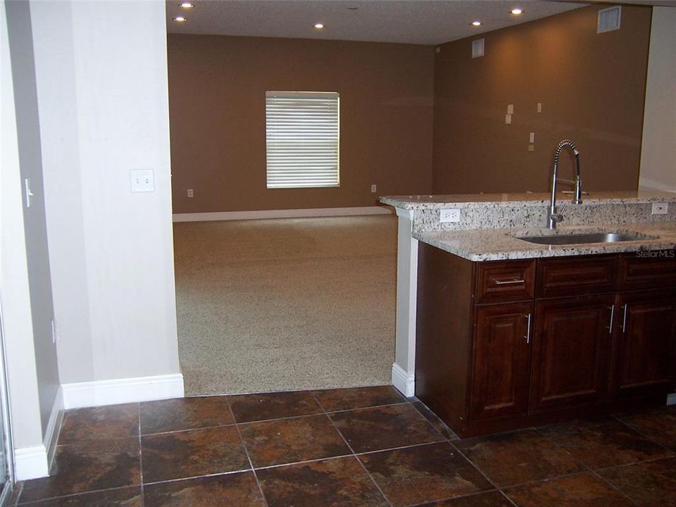 Active With Contract: $2,595 (4 beds, 3 baths, 2514 Square Feet)