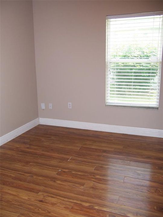 Active With Contract: $2,595 (4 beds, 3 baths, 2514 Square Feet)