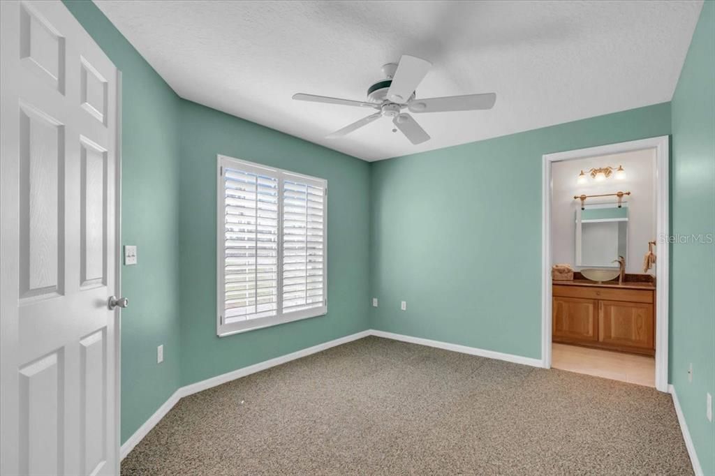 For Sale: $350,000 (3 beds, 2 baths, 1487 Square Feet)