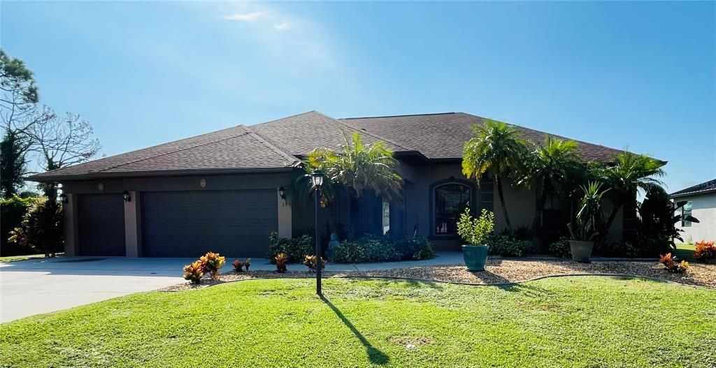 En Renta: $5,450 (3 camas, 3 baños, 2413 Pies cuadrados)