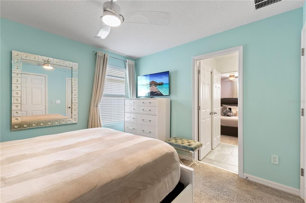 For Sale: $1,100,000 (9 beds, 6 baths, 4363 Square Feet)