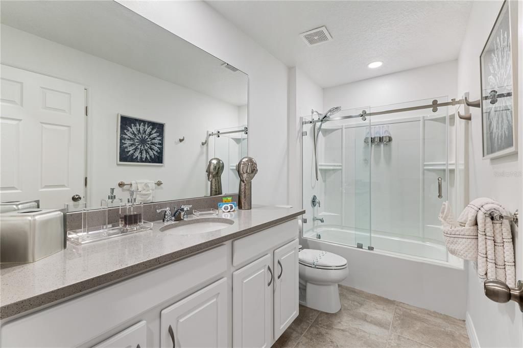 For Sale: $1,100,000 (9 beds, 6 baths, 4363 Square Feet)