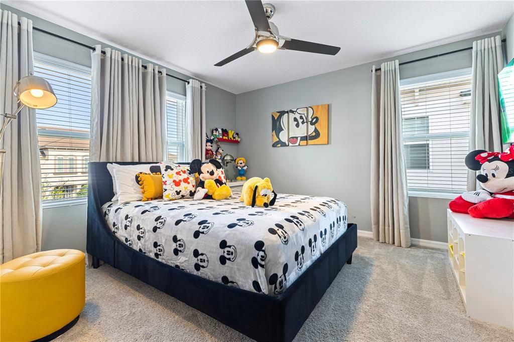 For Sale: $1,100,000 (9 beds, 6 baths, 4363 Square Feet)