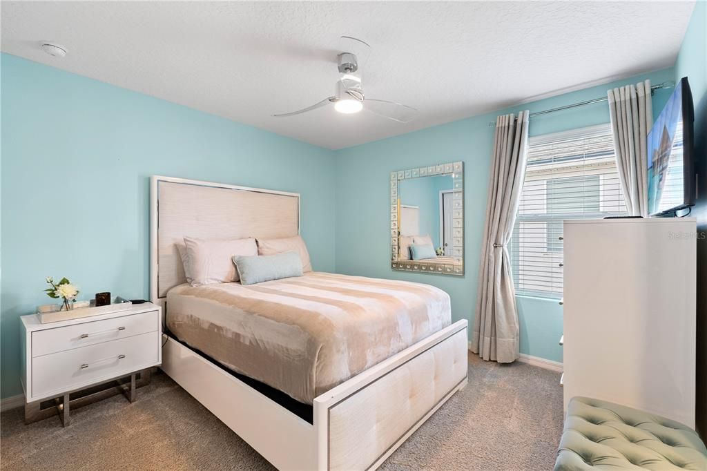 For Sale: $1,100,000 (9 beds, 6 baths, 4363 Square Feet)
