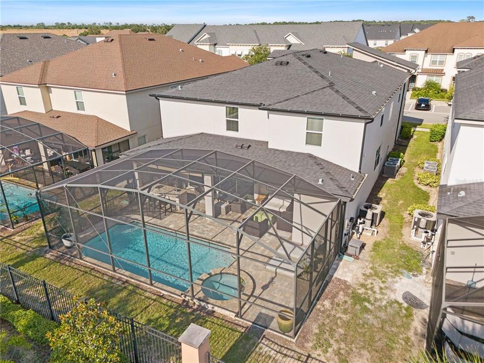 For Sale: $1,100,000 (9 beds, 6 baths, 4363 Square Feet)