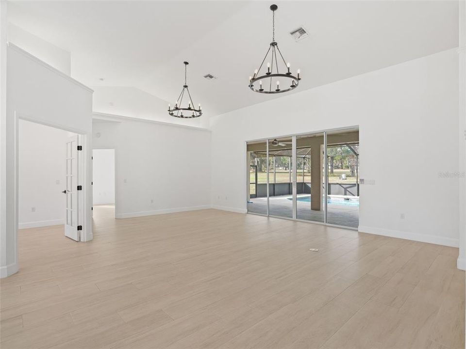 В аренду: $4,000 (3 спален, 2 ванн, 2442 Квадратных фут)