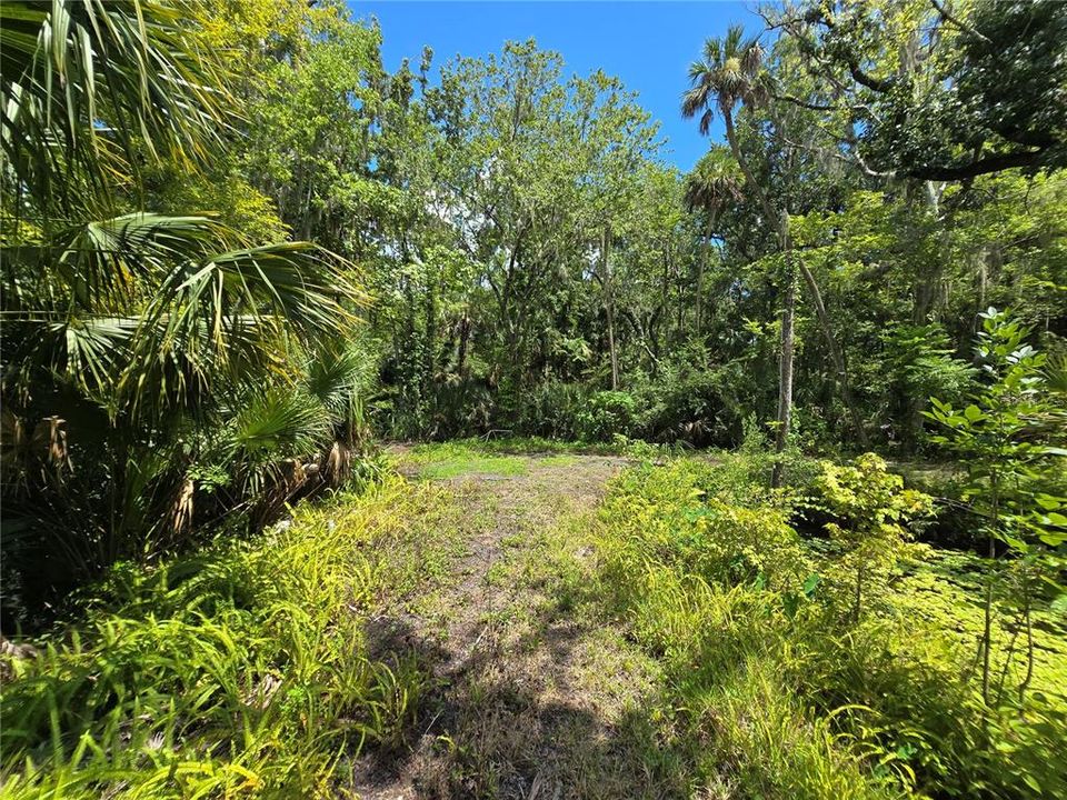 待售: $475,000 (0.28 acres)