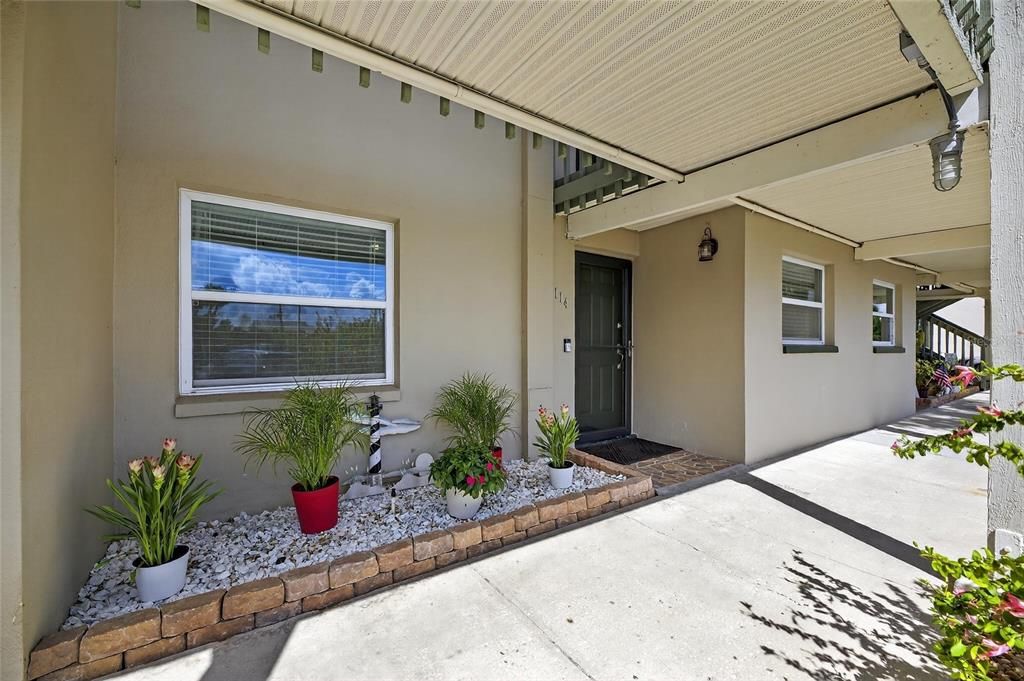 待售: $298,500 (2 贝兹, 2 浴室, 1084 平方英尺)