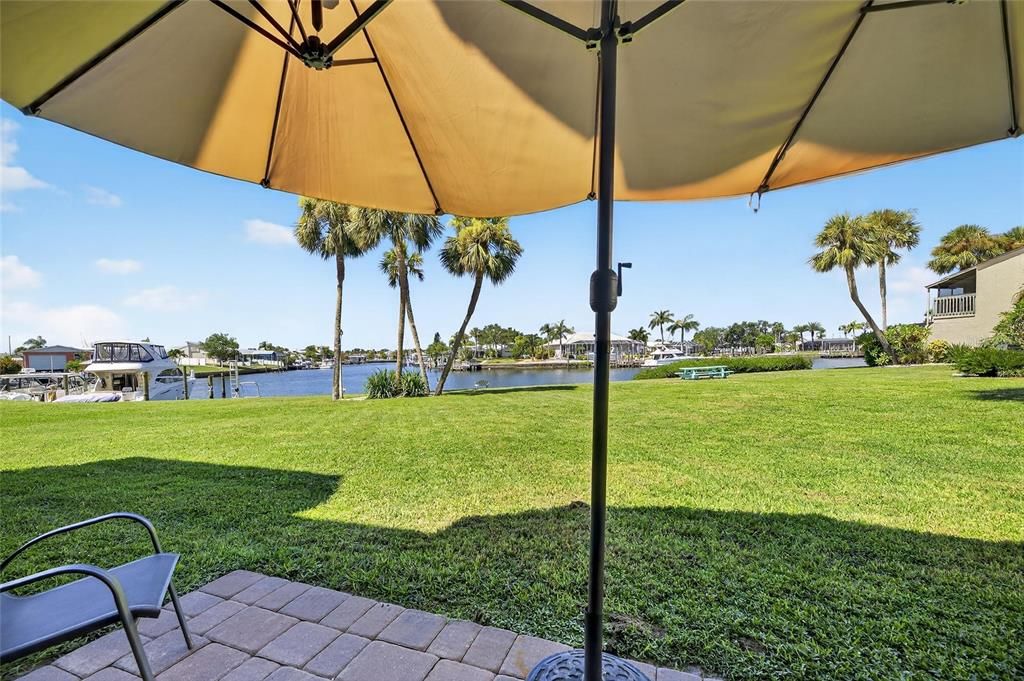 待售: $298,500 (2 贝兹, 2 浴室, 1084 平方英尺)